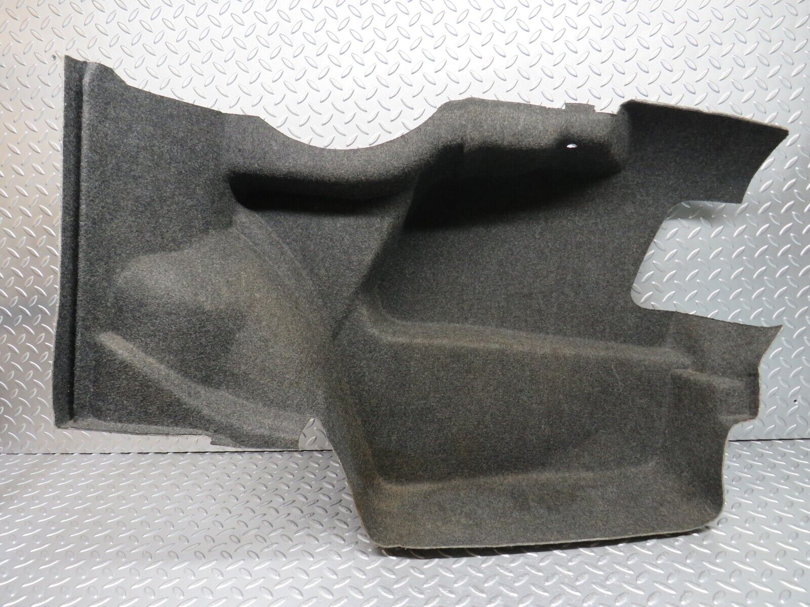 29230 Mercedes-Benz W124 230E Trunk Panel Cover Right