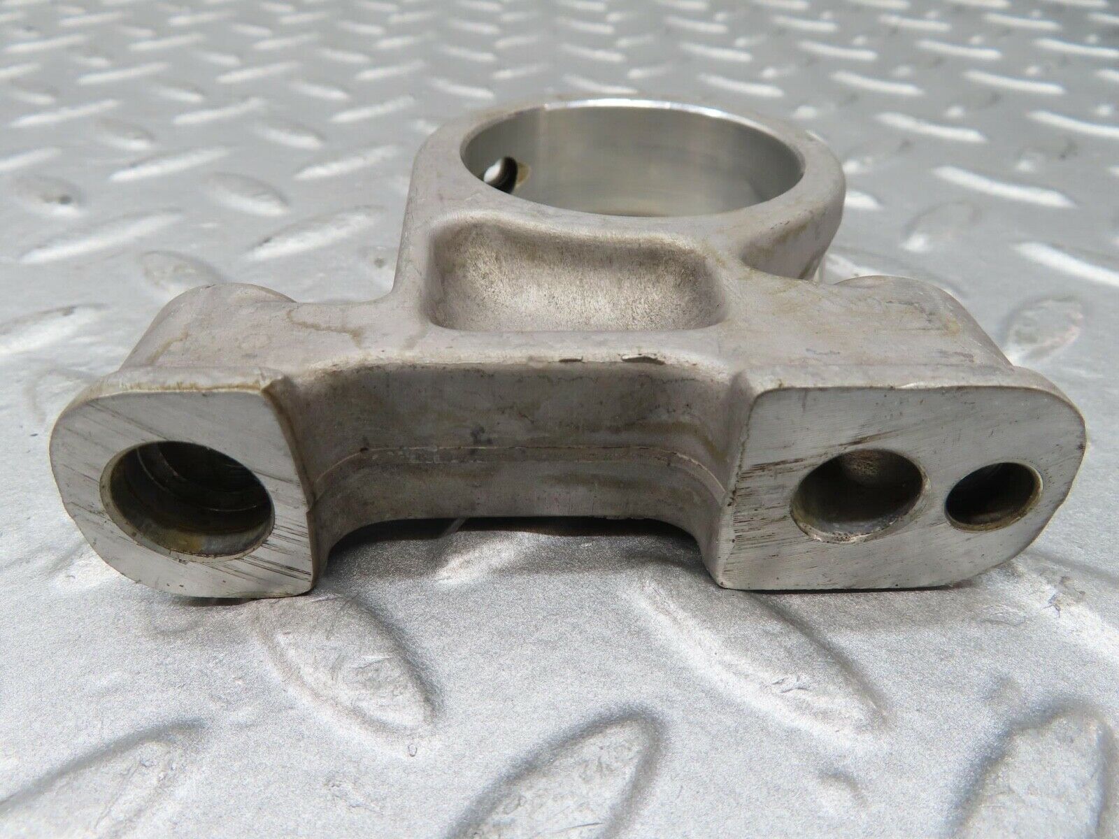 16553 Mercedes-Benz C107 350SLC Coupe Camshaft Tower Bearing 1160512112