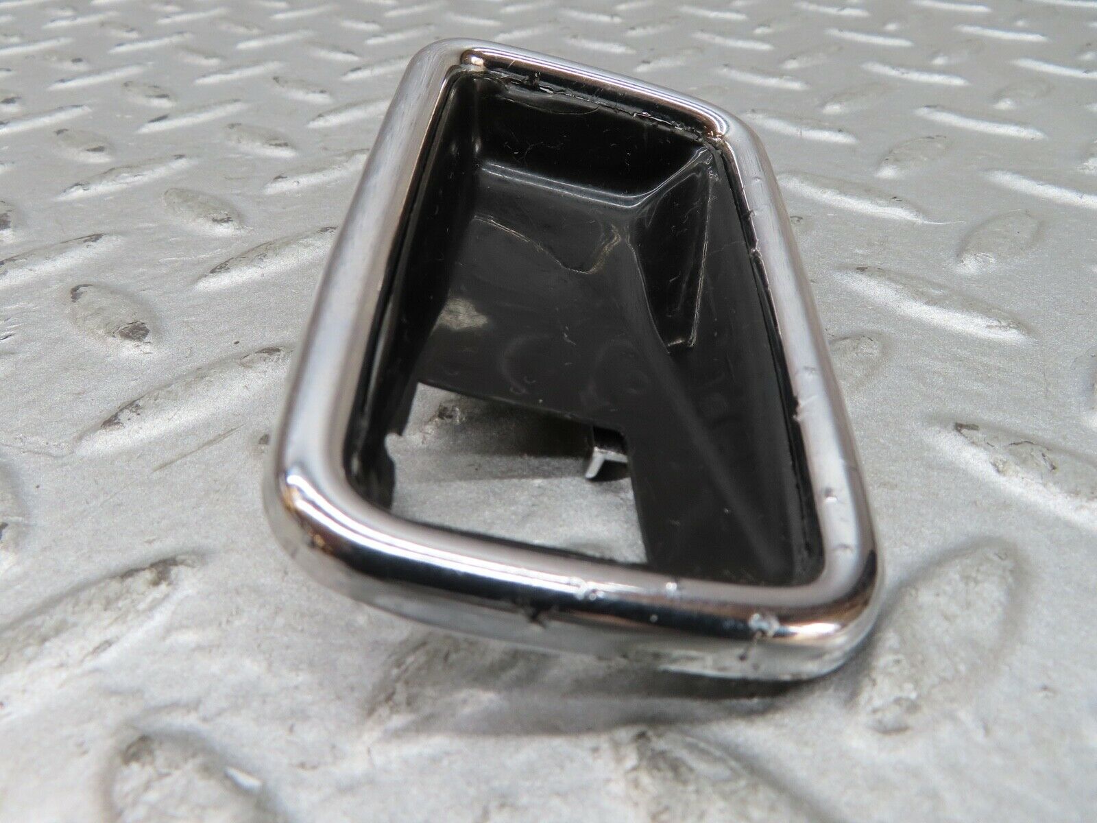 17571 Mercedes-Benz W116 450SEL Chrome Frame For Door Opener Right 1087660611