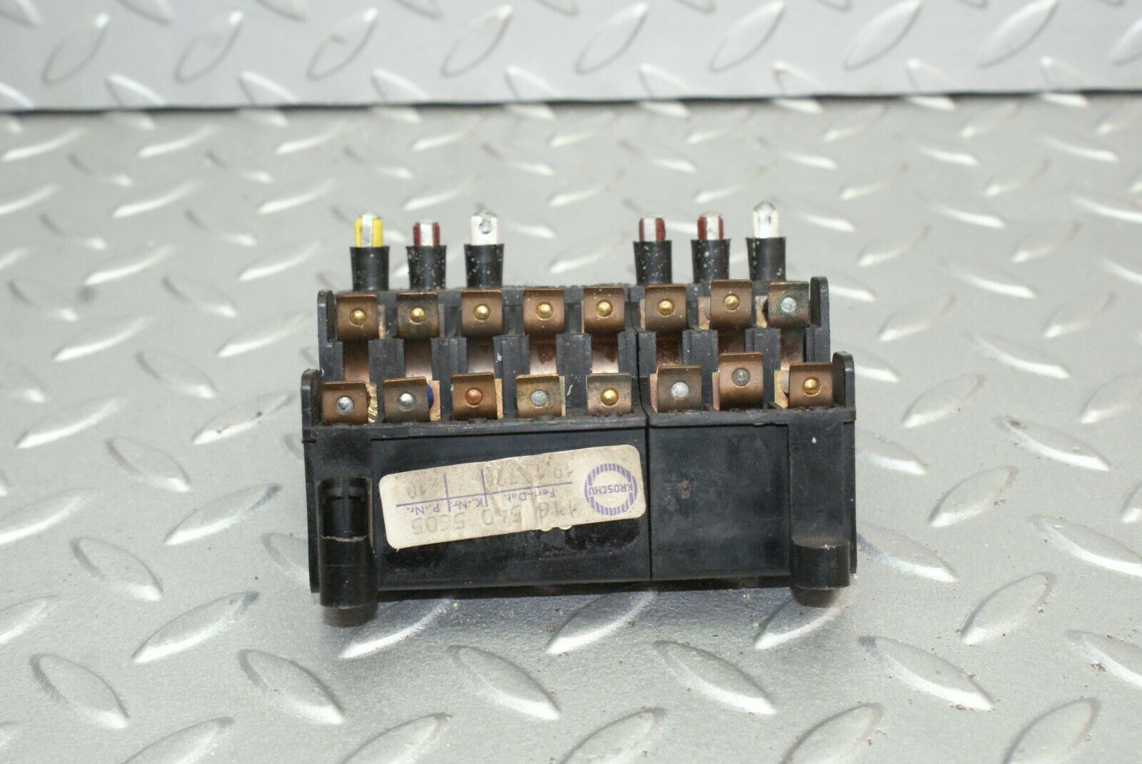 2520 Mercedes-Benz W116 350SE Fuse Box 1165400350