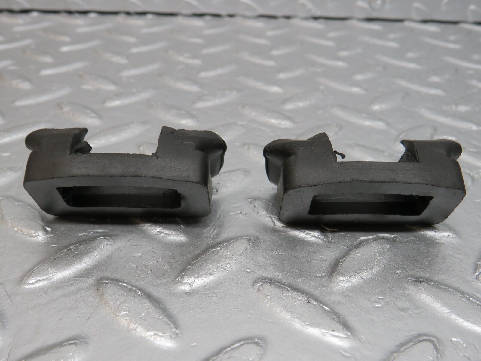 39767 Mercedes-Benz R129 320SL Coupe Door Check Strap Rubber Seal 2x 2017270430