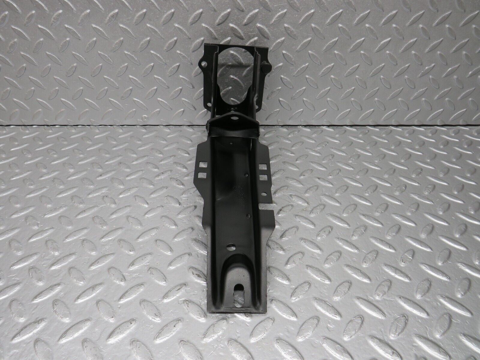 40403 Mercedes-Benz W110 230 Brake Pedal Bracket