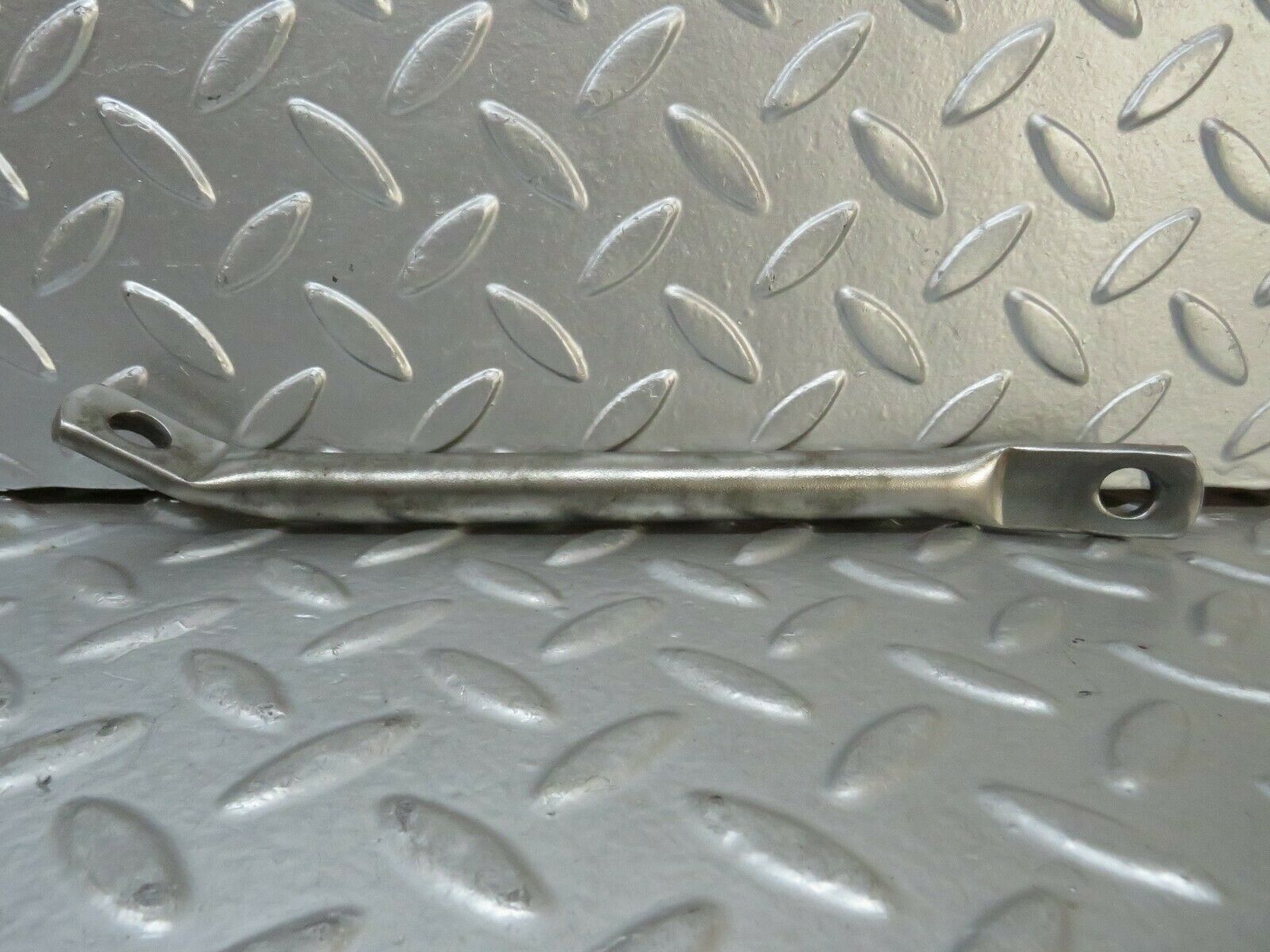 23870 Mercedes-Benz W114 280E Power Steering Holder Bracket