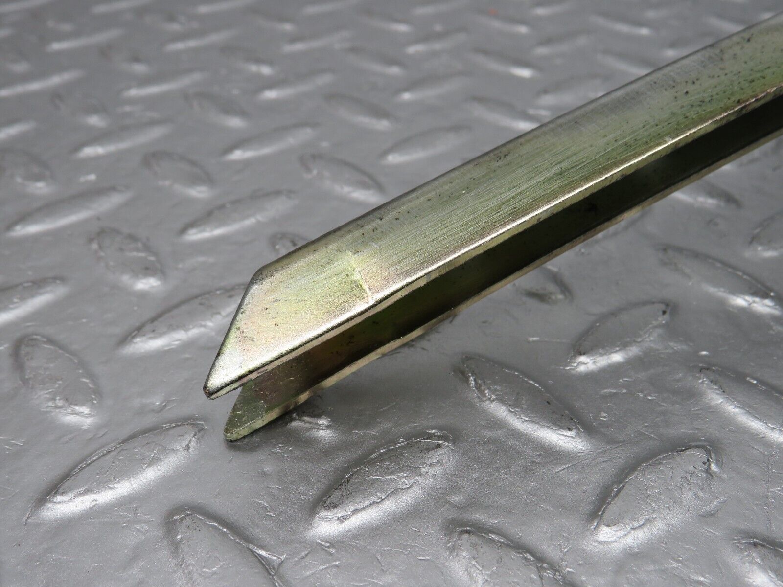 38308 Mercedes-Benz R129 280SL Coupe Front Right Window Channel