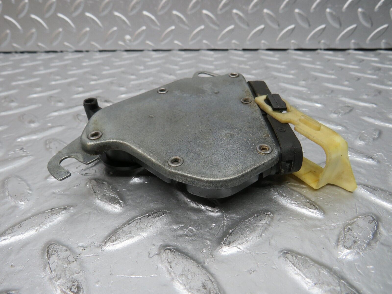 30548 Mercedes-Benz W124 230E Reverse Light Switch 0005403945 1235450142