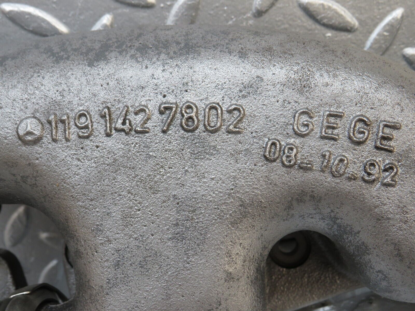 33051 Mercedes-Benz W140 420 V8 M119 Exhaust Manifold Left 1191427802 1197202