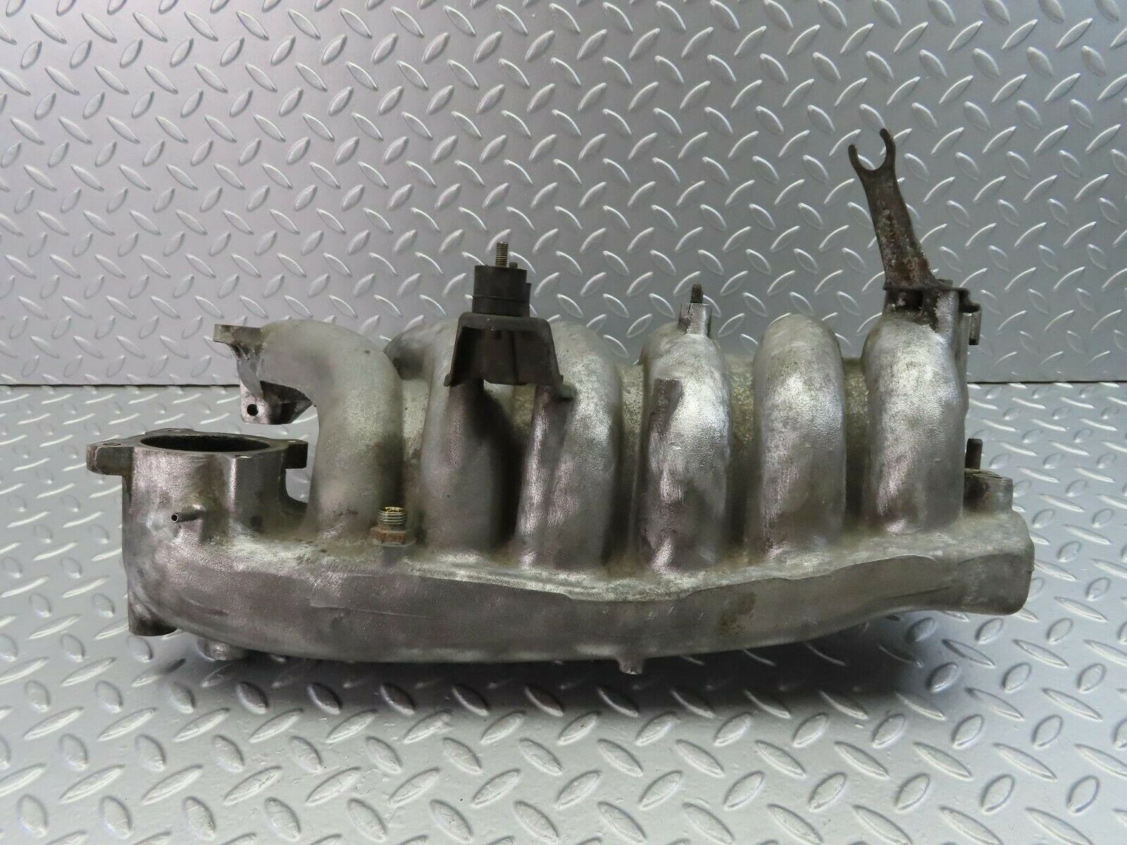 9841 Mercedes-Benz C123 280CE Coupe Air Intake Manifold 1101413401