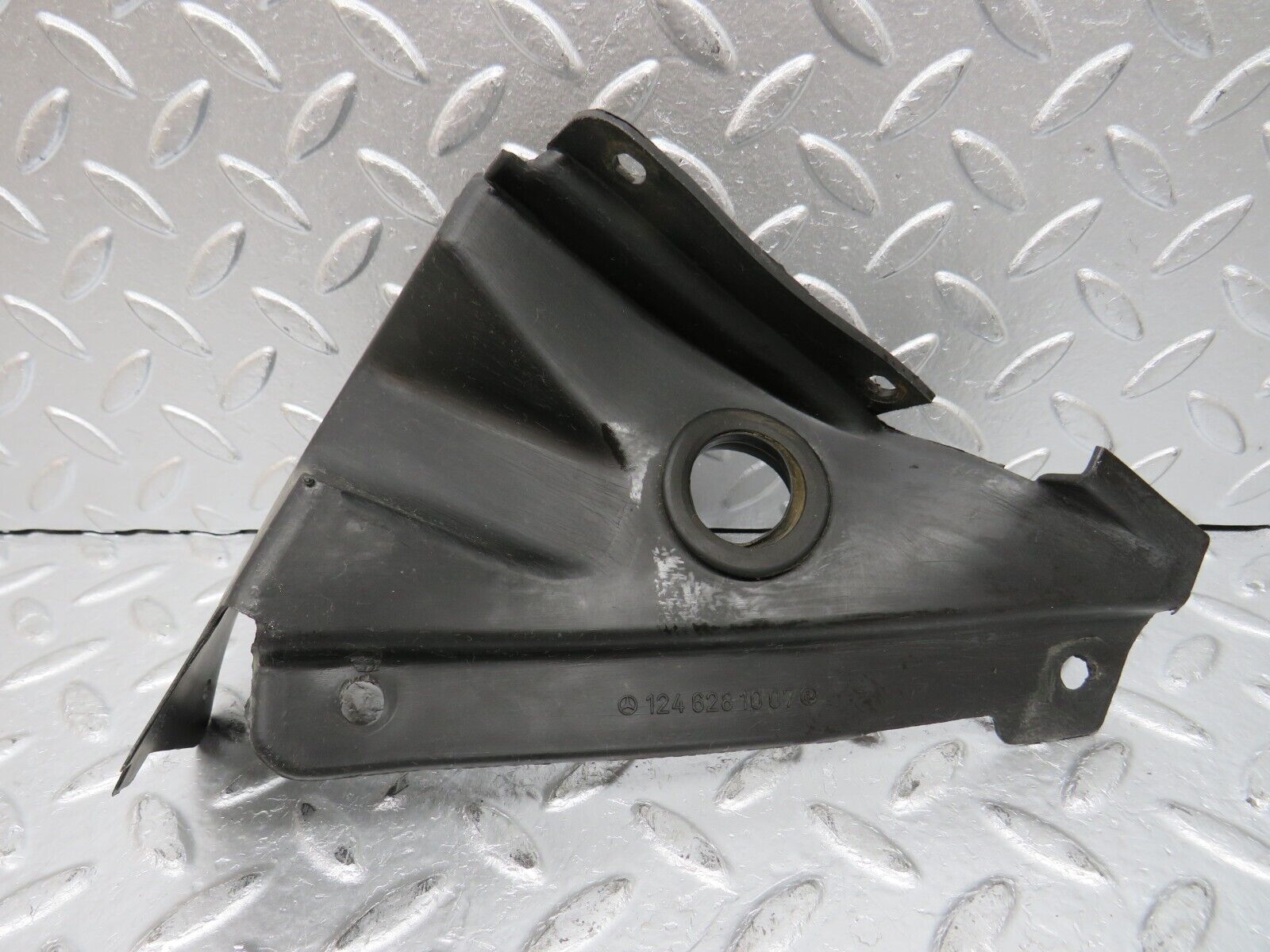 32365 Mercedes-Benz S124 300TE Covering Side Member Pair 1246280907 1246281007