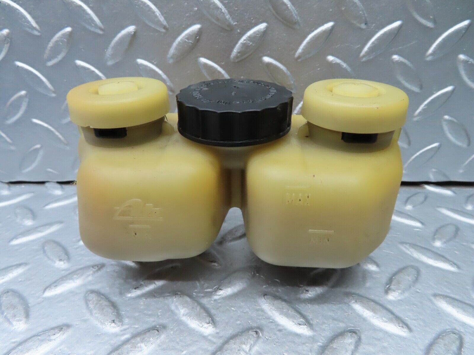 20813 Mercedes-Benz W114 250CE Coupe Brake Fluid Reservoir Tank Ate