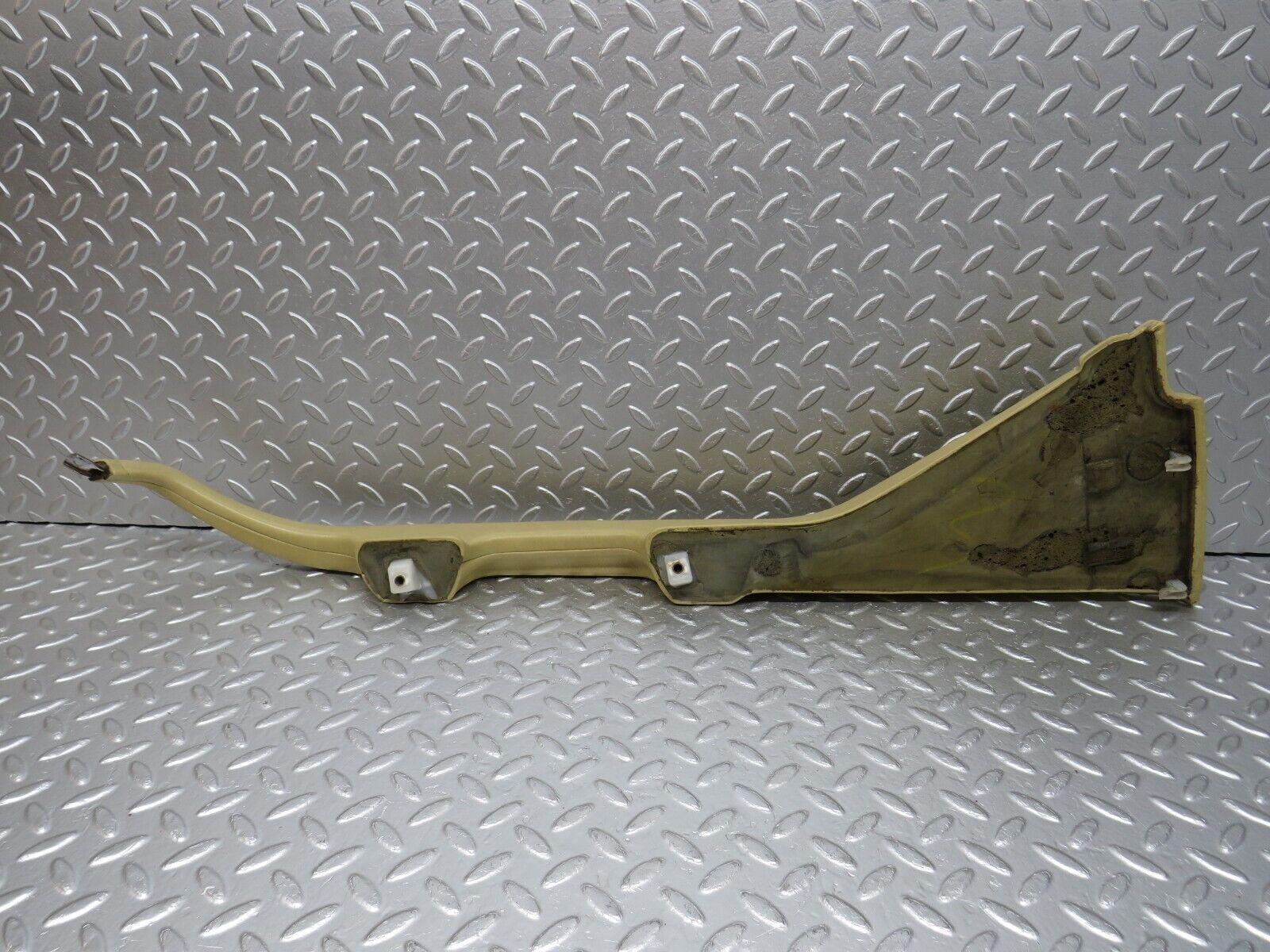 34286 Mercedes-Benz C126 380SEC Coupe Left Door Handle Arm Rest