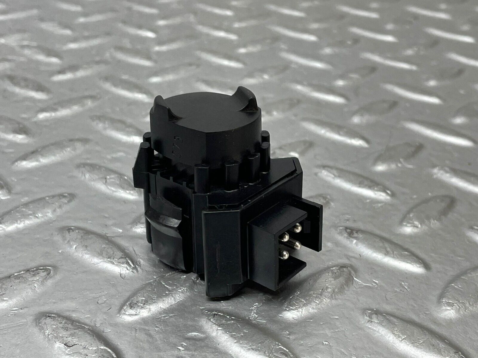 37841 Mercedes-Benz A124 320E Cabriolet Kick Down Switch 0025452214