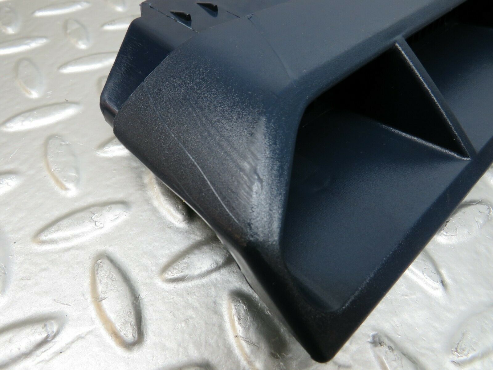 24610 Mercedes-Benz W140 S320 Rear Air Vent Grill Blue 1408310246