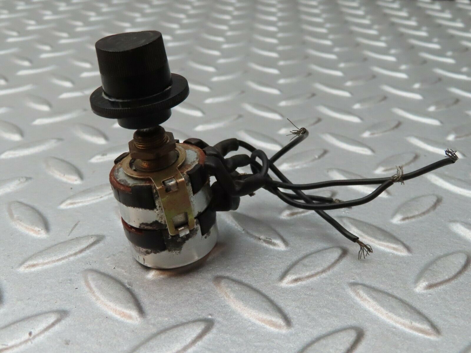 4633 Mercedes-Benz W114 280CE Coupe Switch