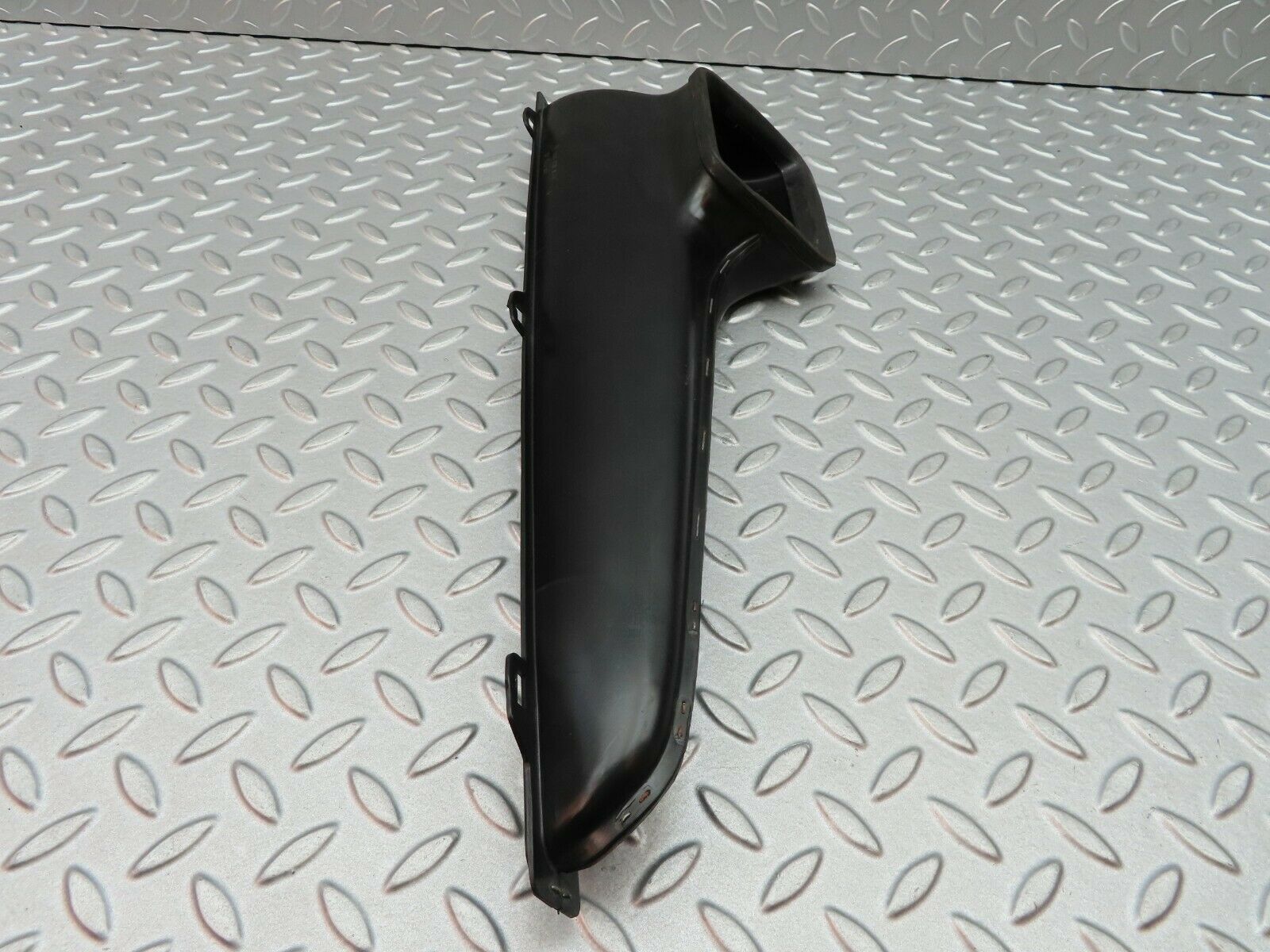 5226 Mercedes-Benz W116 350SE Dashboard Ventilation Duct Right 1168300419