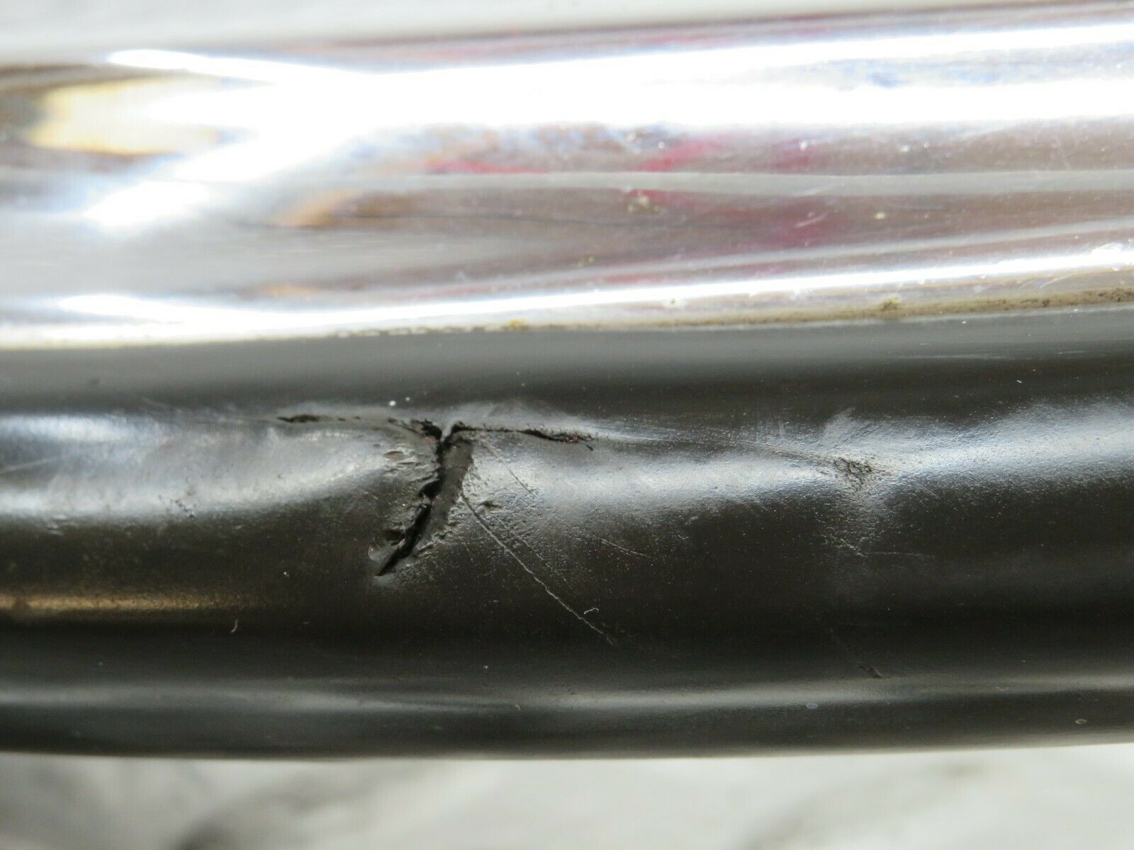 23239 Mercedes-Benz W116 350SE Front Left Upper Bumper Corner 1168800170