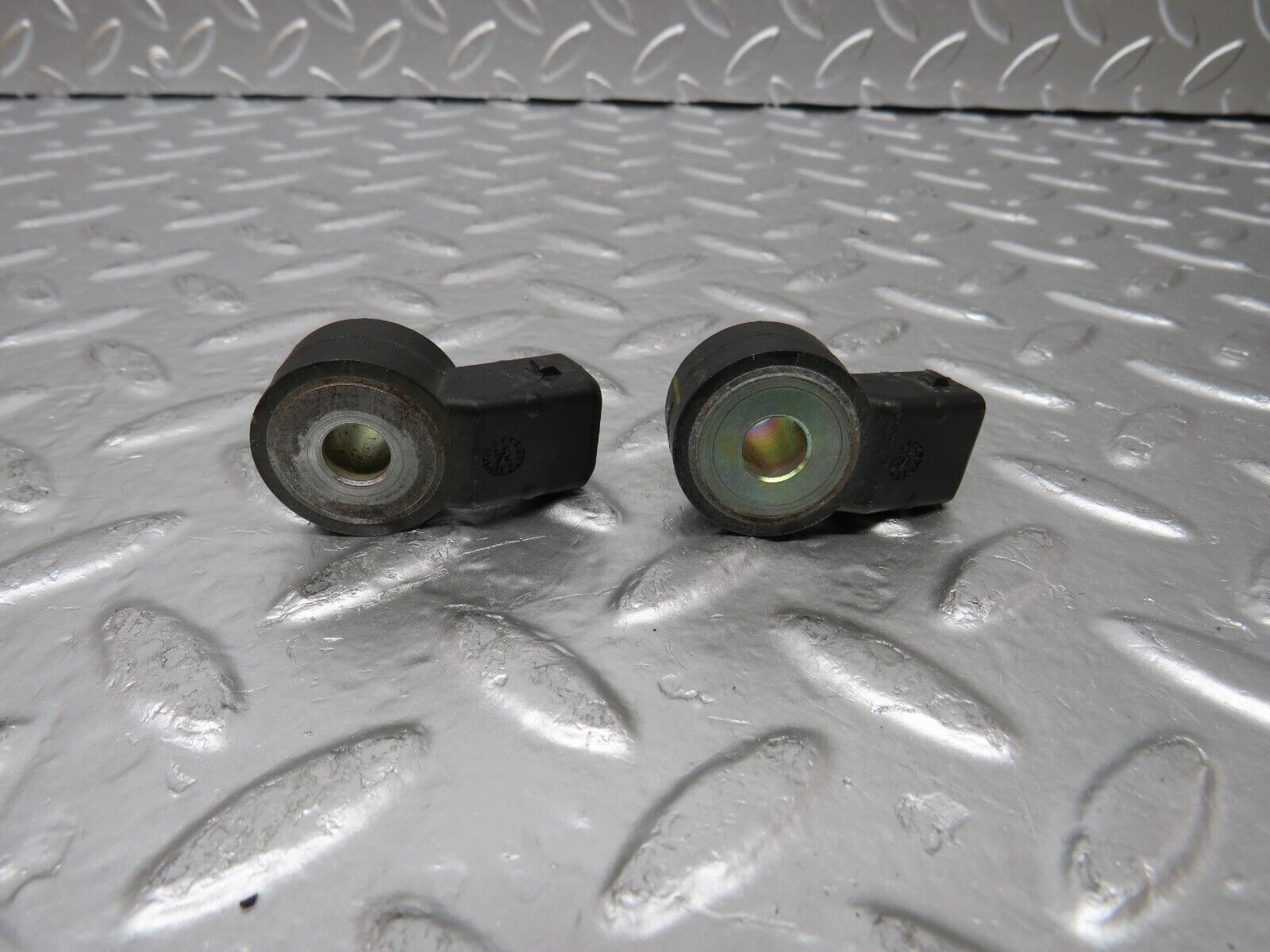 24906 Mercedes-Benz W140 S320 Knock Sensor Siemens Pair 0031538928