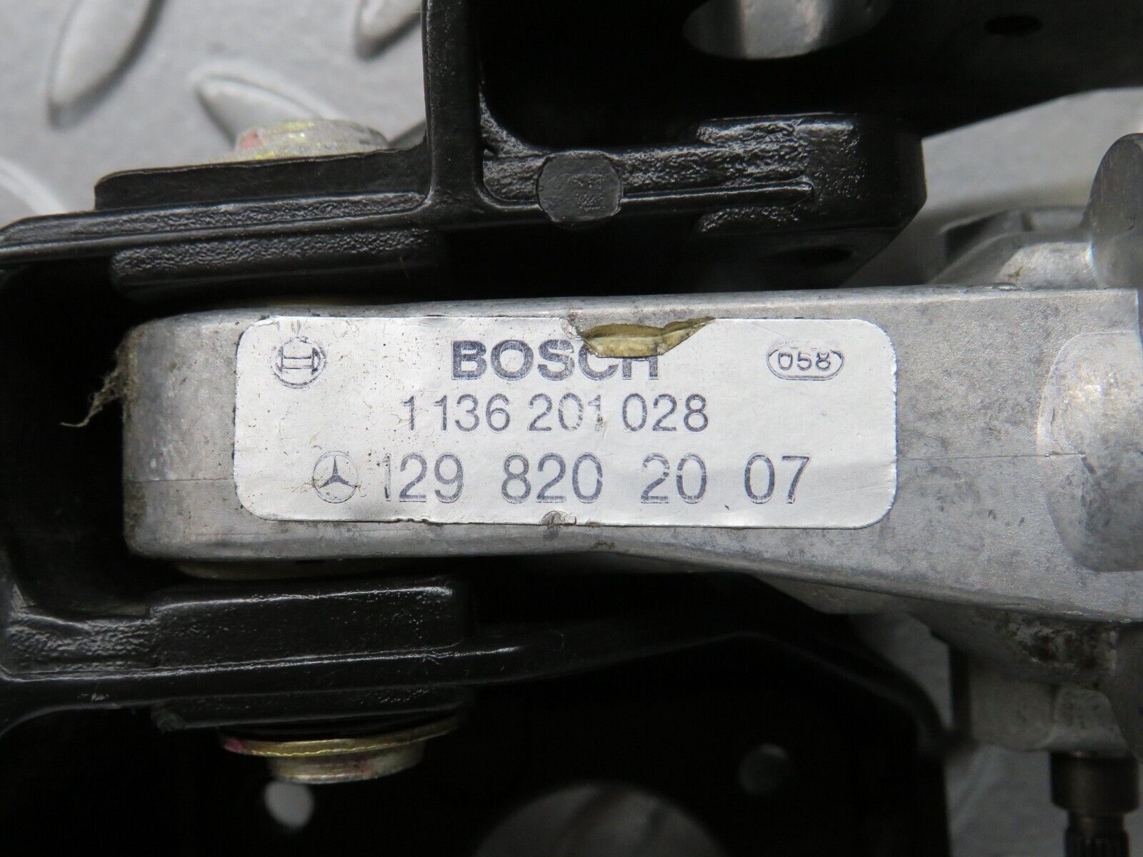 36856 Mercedes-Benz R129 300SL-24 Seat Adjustment Rail 1299190702