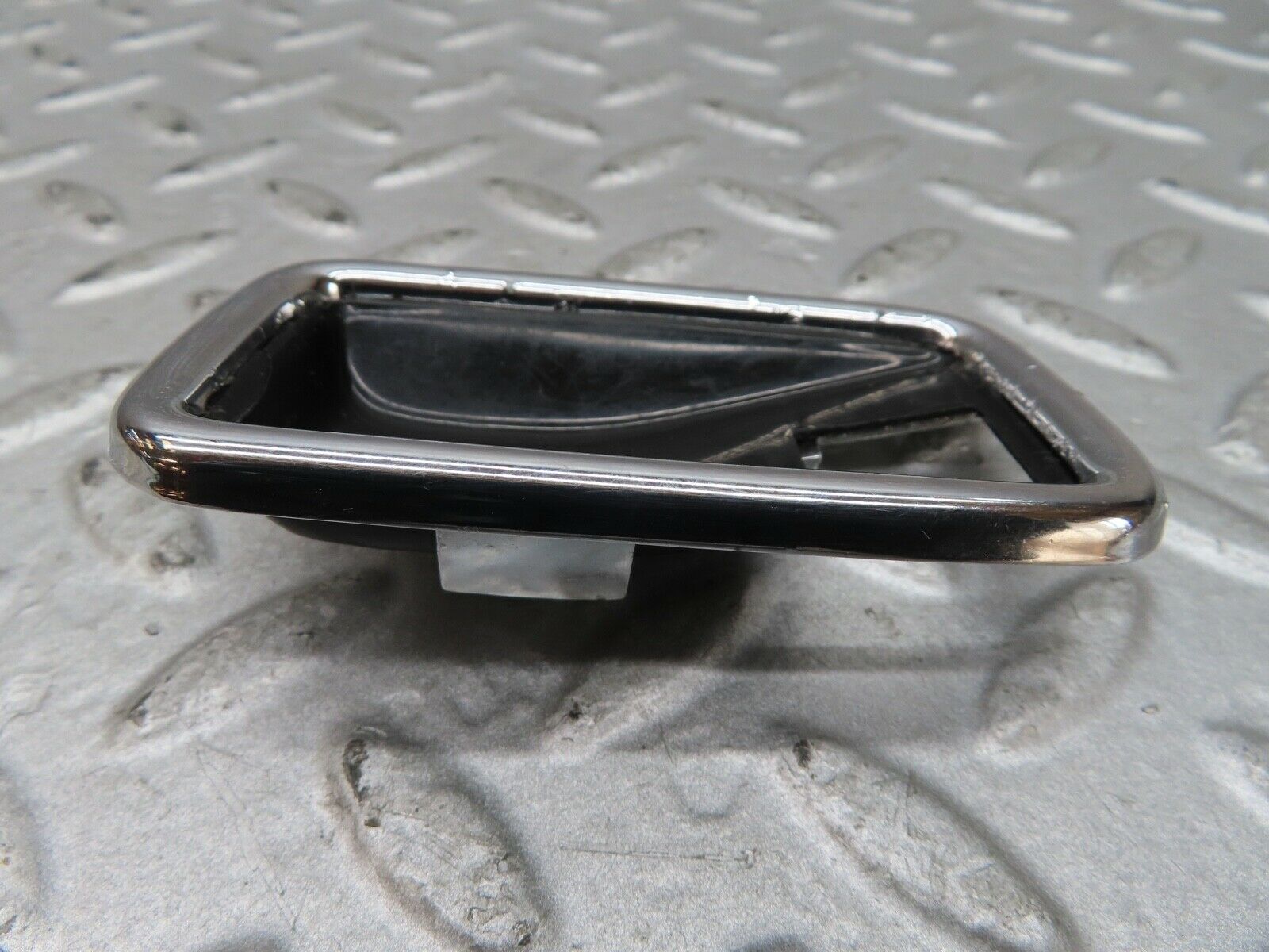 17571 Mercedes-Benz W116 450SEL Chrome Frame For Door Opener Right 1087660611