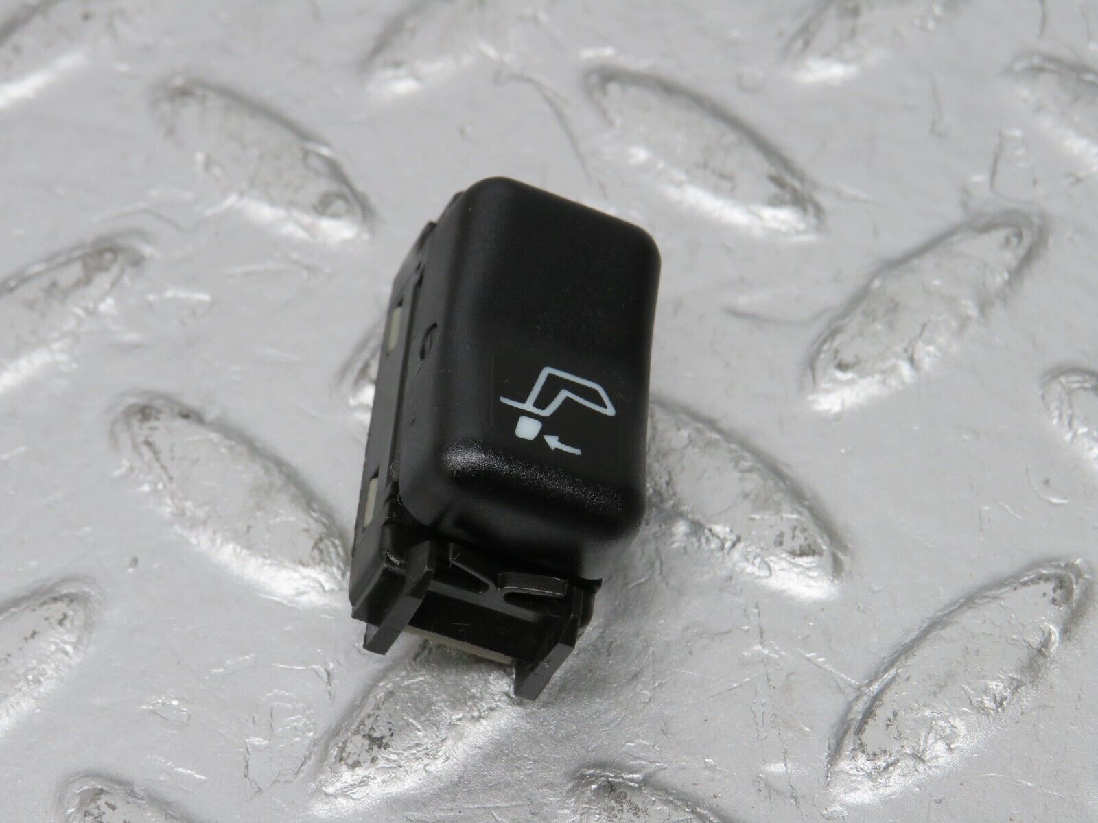 33331 Mercedes-Benz W202 C180 Head Rest Control Switch 1408205210