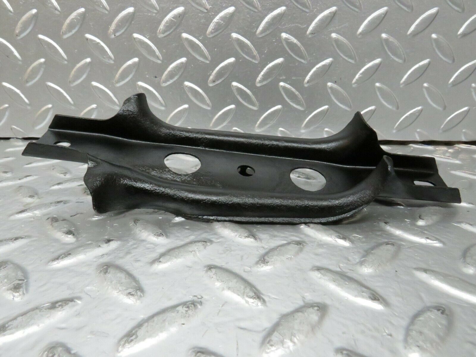 23827 Mercedes-Benz C107 450SLC Coupe Cardan Shaft Drive Shaft Bracket