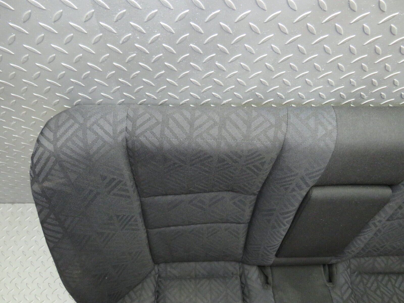 33340 Mercedes-Benz W202 C180 Rear Seat 2029200550 2029202916