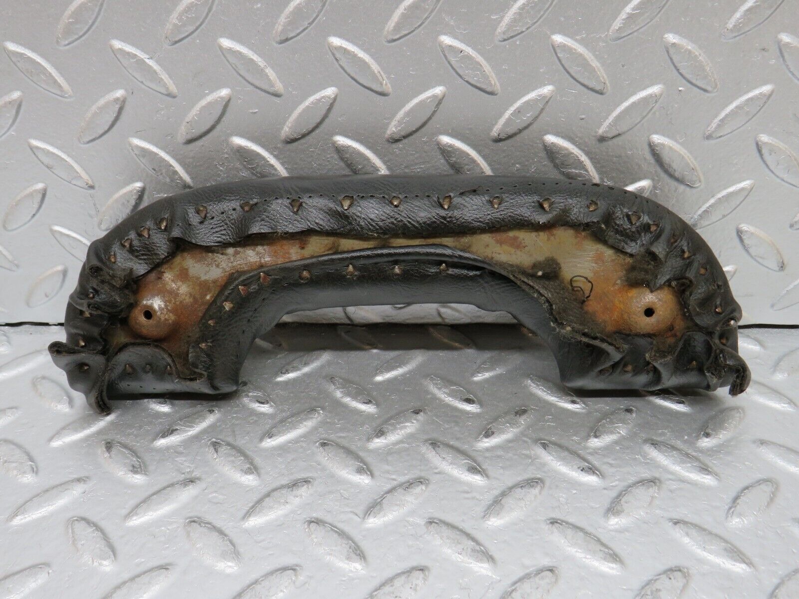 0186 Mercedes-Benz W120 Ponton Arm Rest Top Pad Black