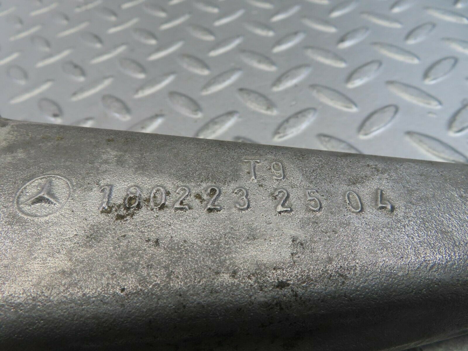 10168 Mercedes-Benz W111 280SE Engine Mount Bracket Right Side 1802232504