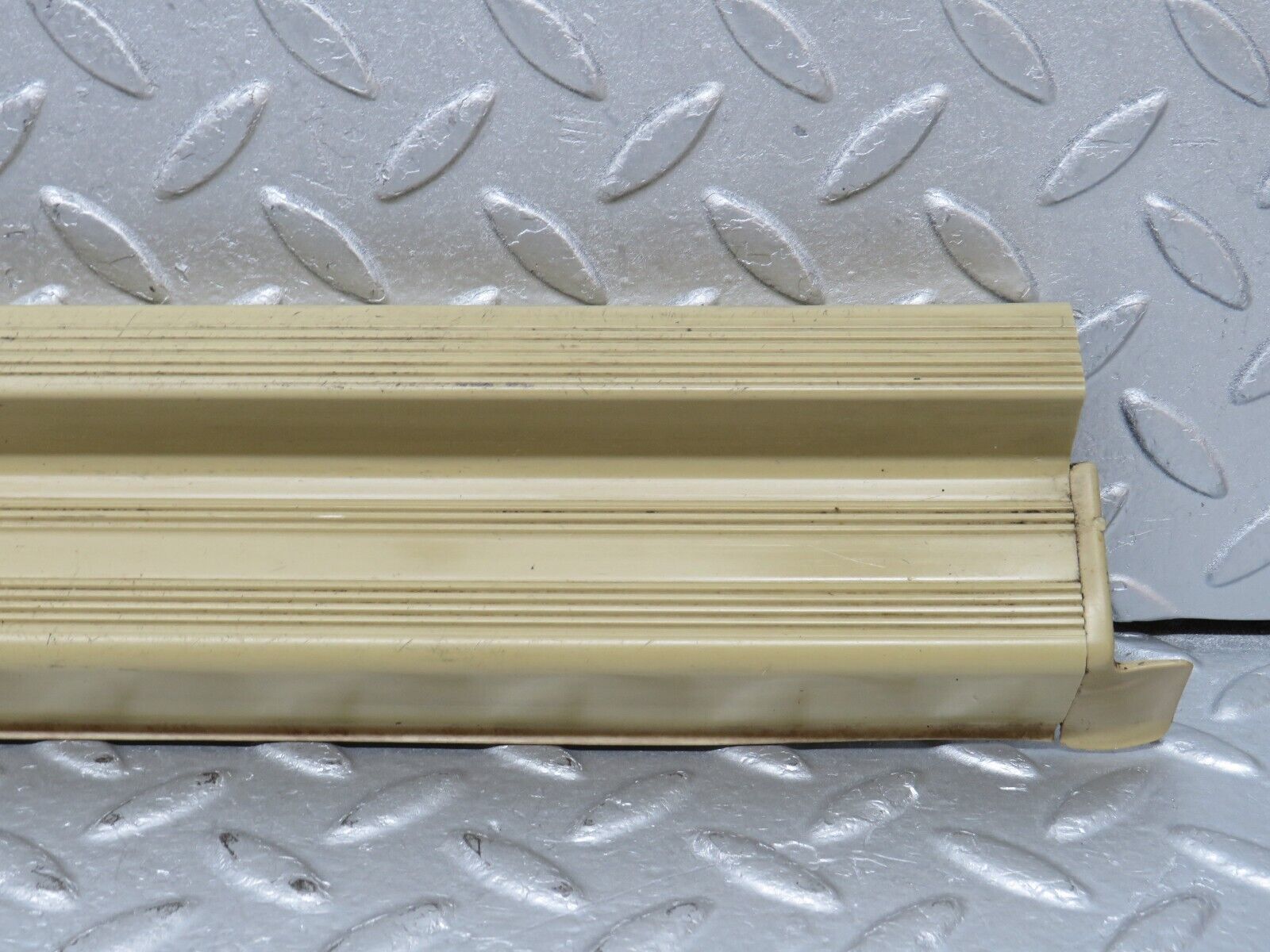 38695 Mercedes-Benz W201 190E 2.6L Front Right Door Sill