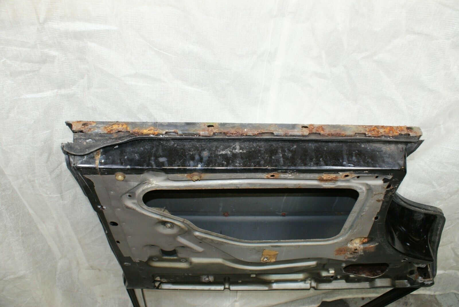 3241 Mercedes-Benz W115 220D Rear Left Door
