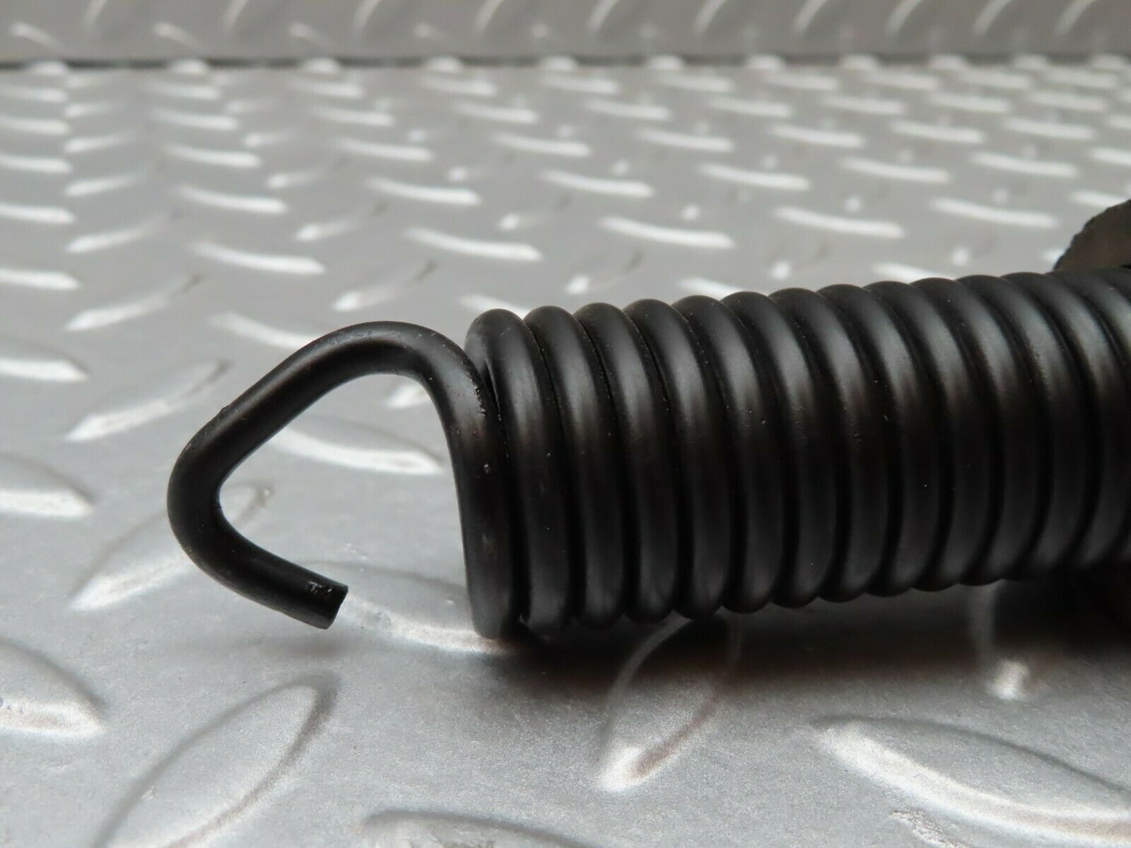 3445 Mercedes-Benz W115 220D Bonnet Hinge Spring