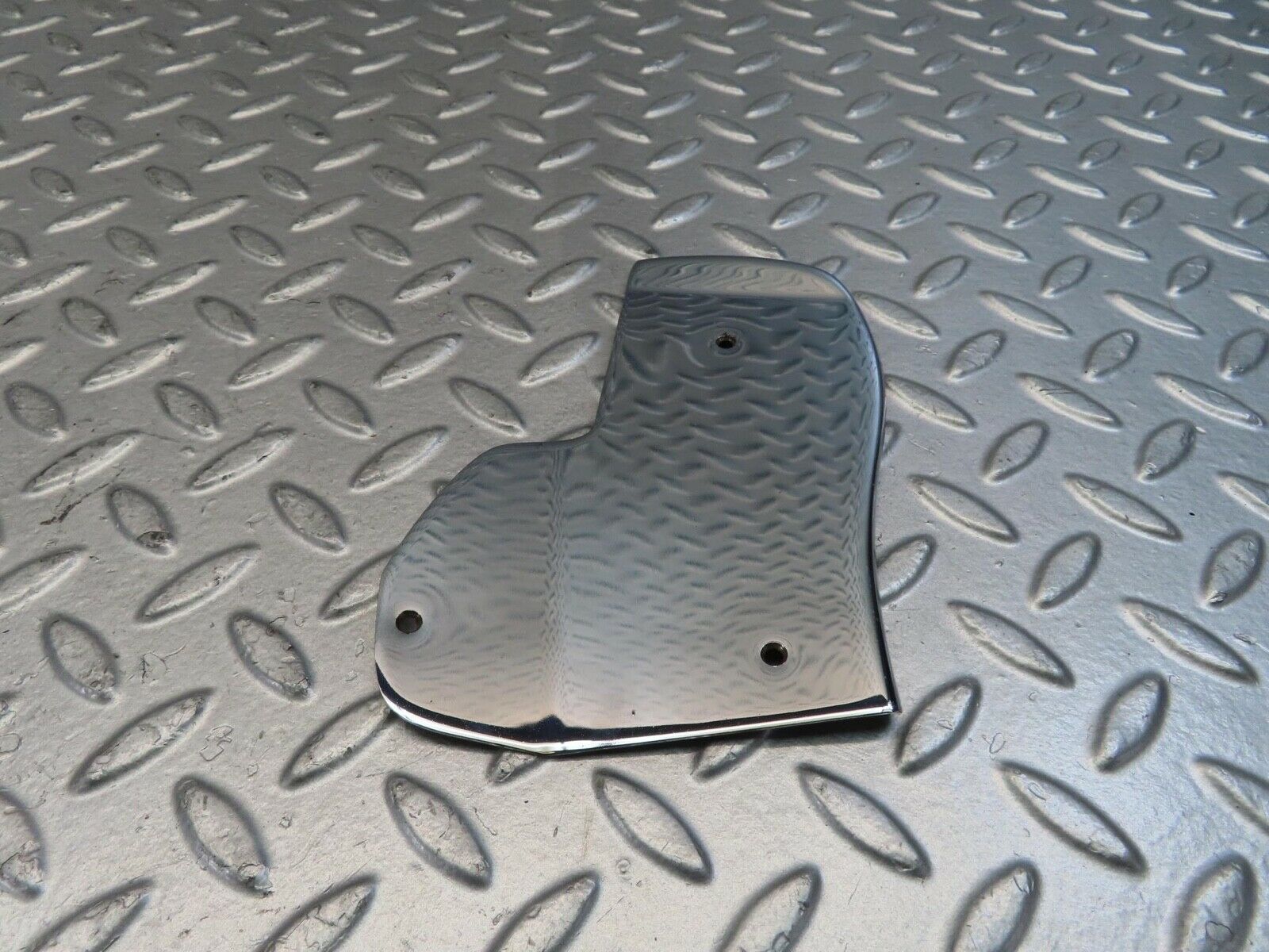 11358 Mercedes-Benz C123 230CE Coupe Left Door Chrome Cover