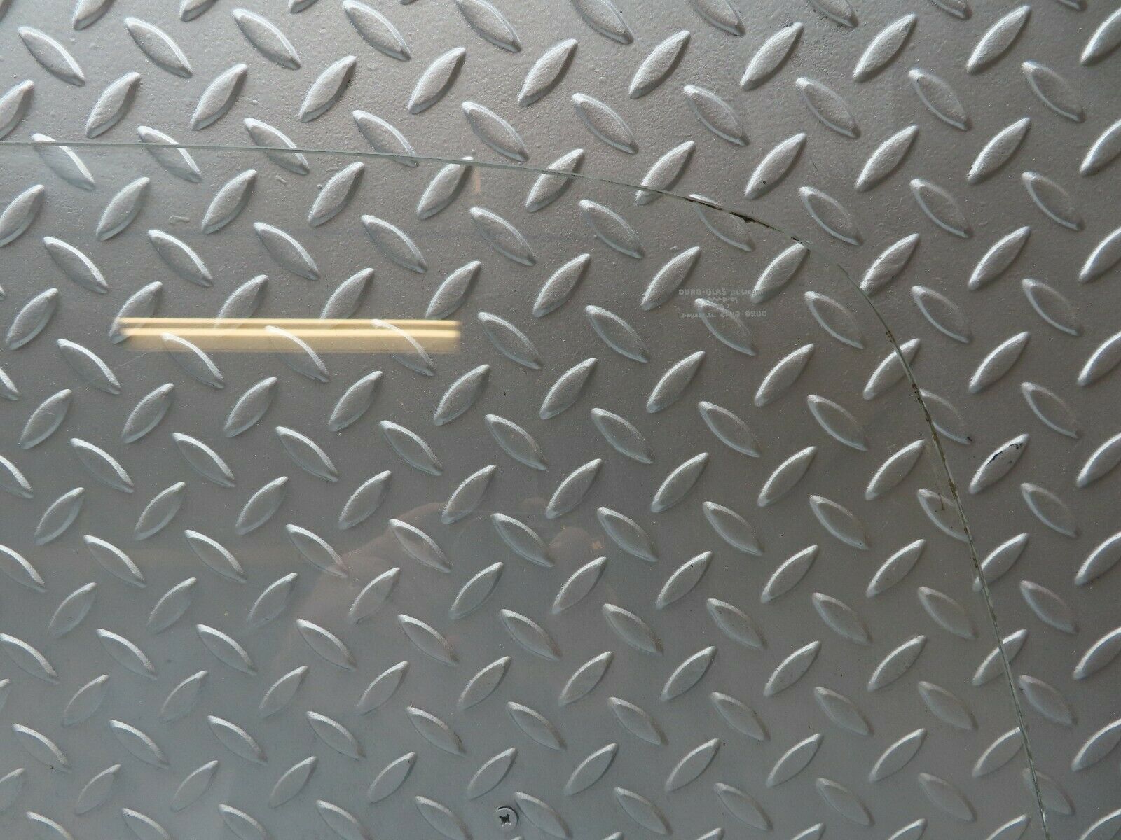 3553 Mercedes-Benz W105 PONTON Rear Windscreen