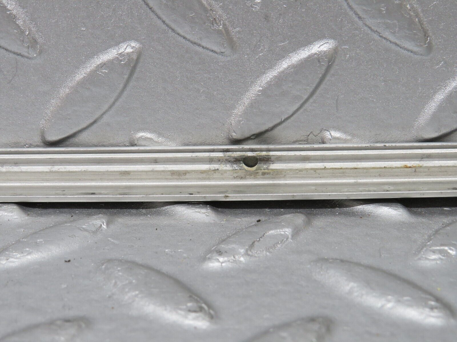 36216 Mercedes-Benz W126 420SE Sunroof Chrome Trim