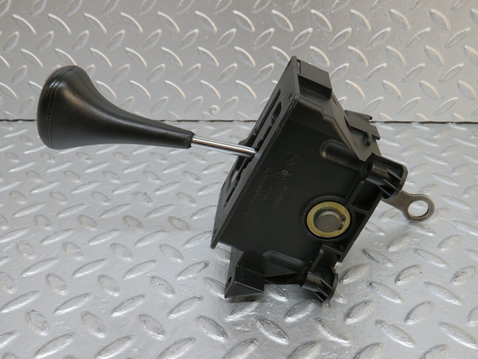 32518 Mercedes-Benz S124 300TE Wagon Automatic Gear Shift Selector 2012670905