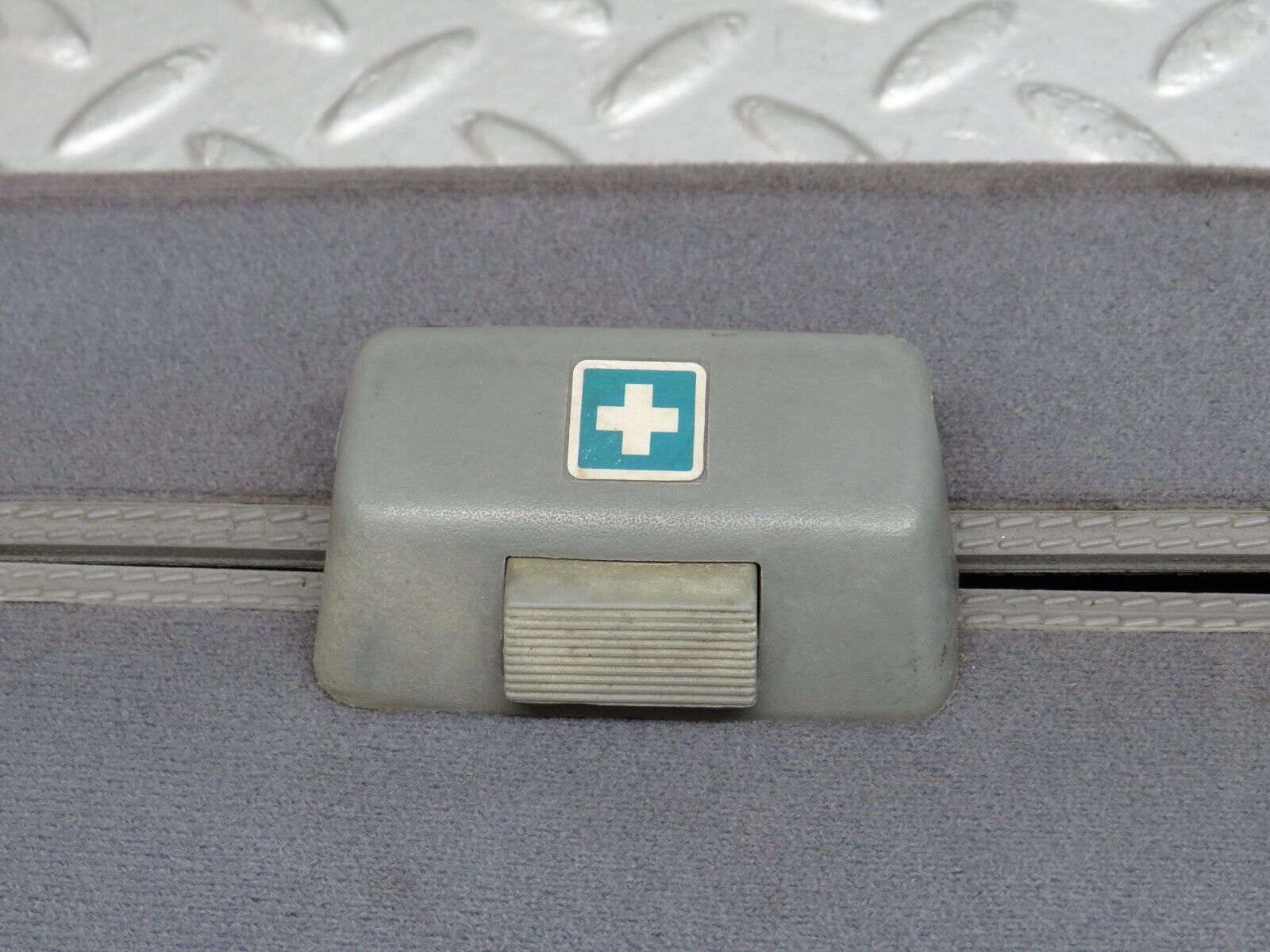 36238 Mercedes-Benz W126 420SE Rear Parcel Shelf Grey