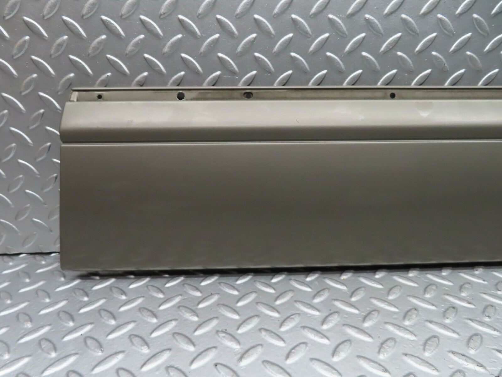 21463 Mercedes-Benz W126 300SE Front Right Door Moulding Trim 1266903840