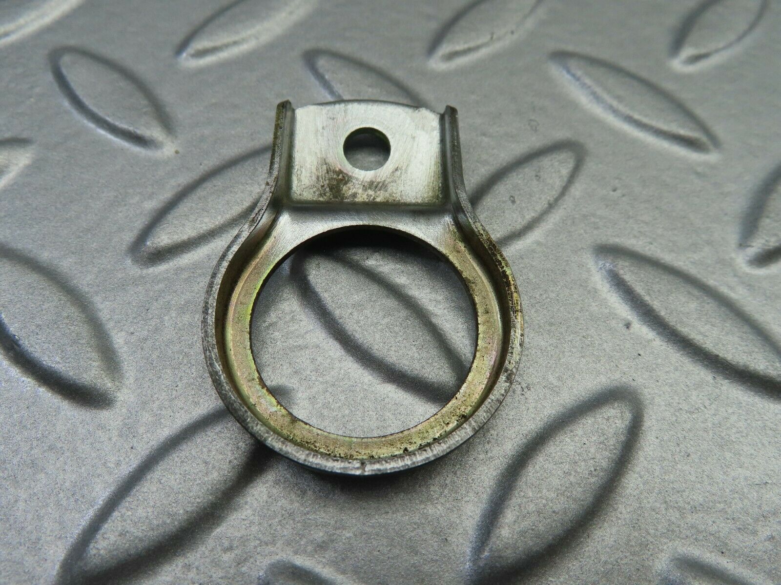 7094 Mercedes-Benz C107 350SLC Coupe Fuel Injector Bracket