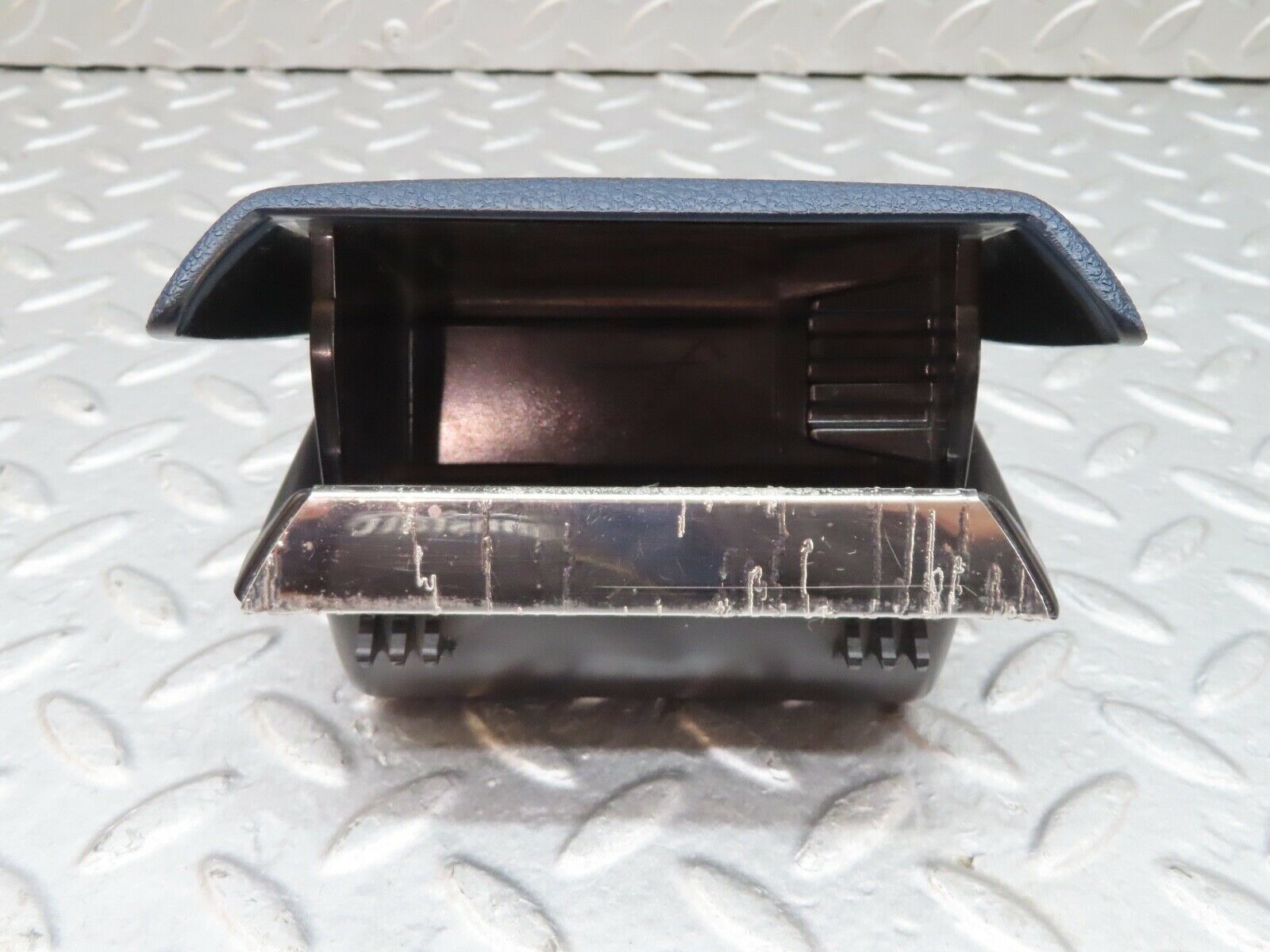 18105 Mercedes-Benz W123 200 Rear Door Ashtray