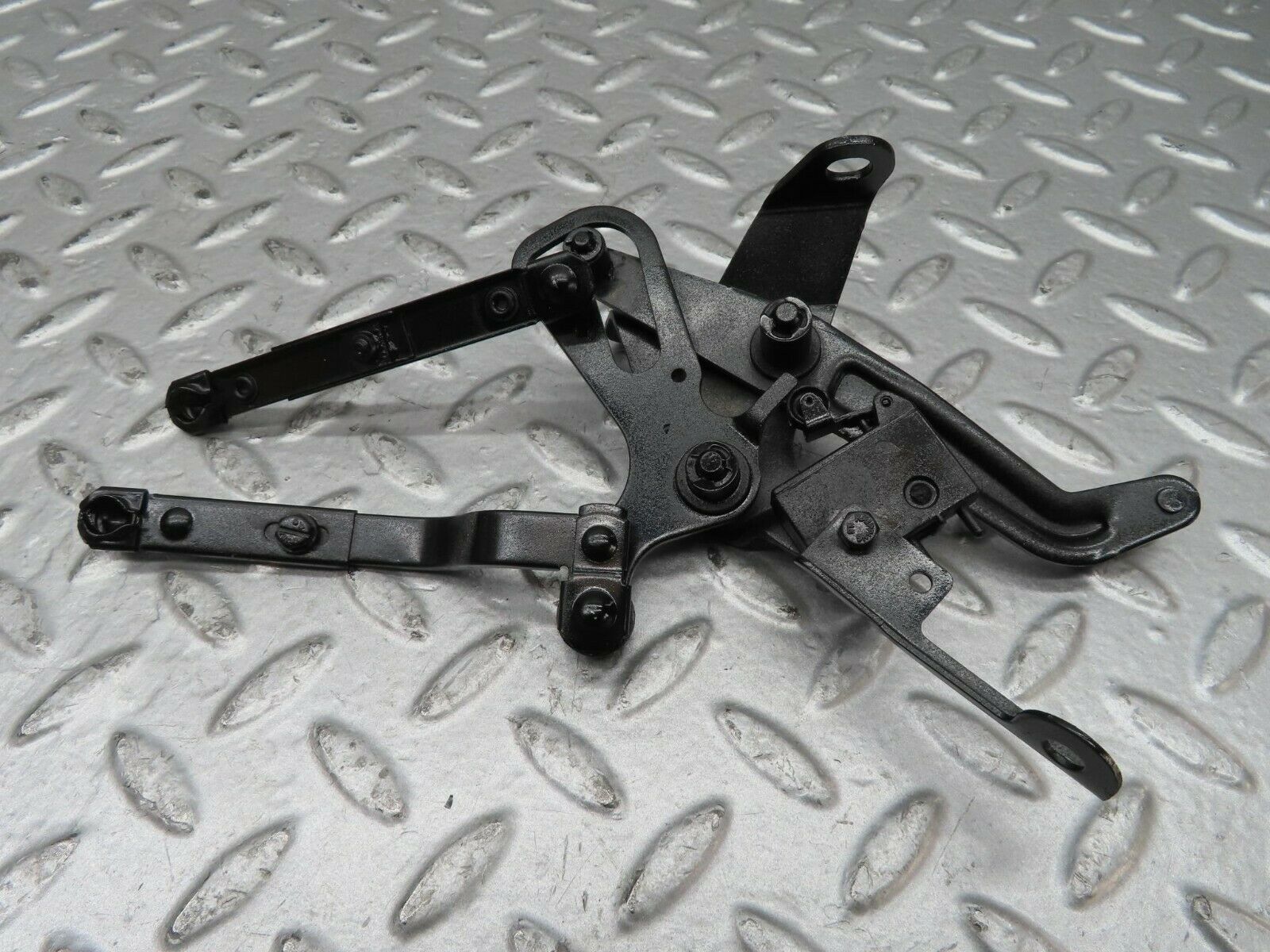 15253 Mercedes-Benz W123 230E Throttle Linkage