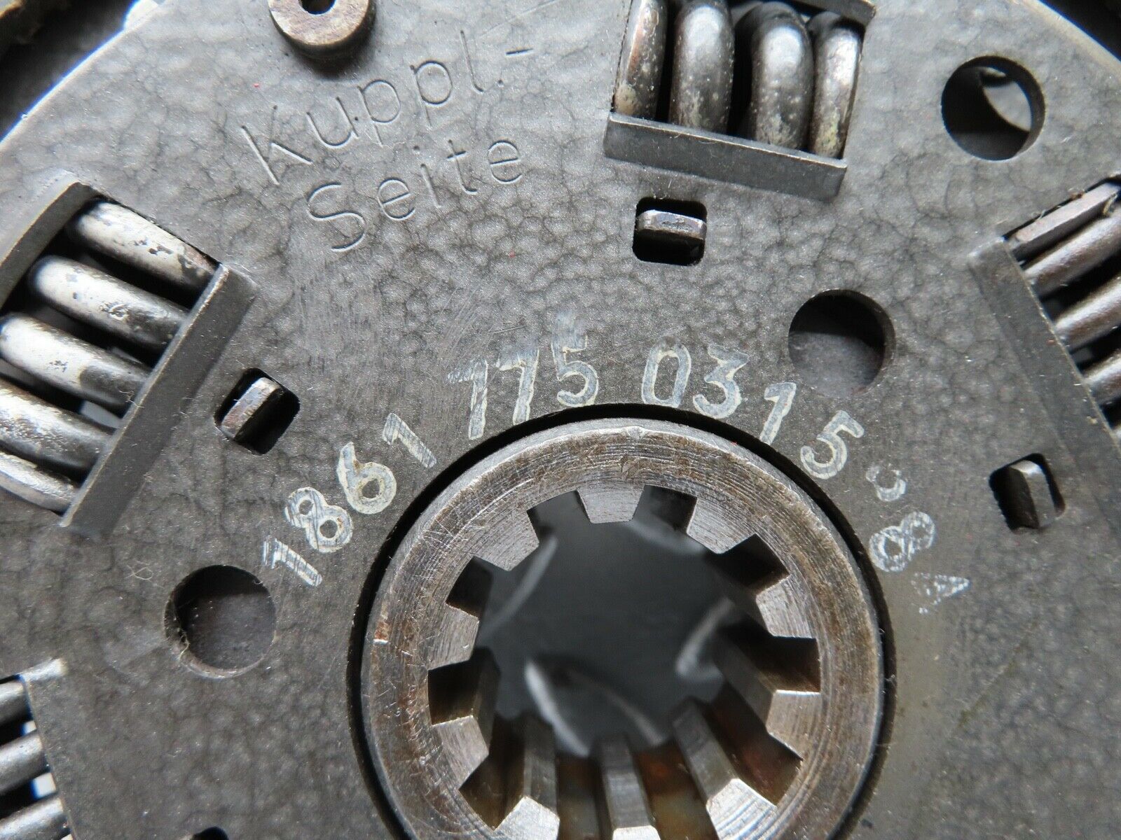 18208 Mercedes-Benz W111 220SE Coupe Clutch Disc SACHS 1861 775 031