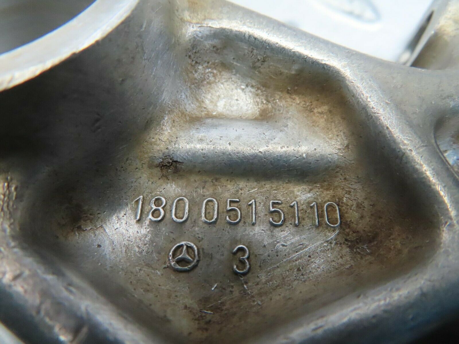 10210 Mercedes-Benz W111 220SE Camshaft Tower Bearing 1800515110