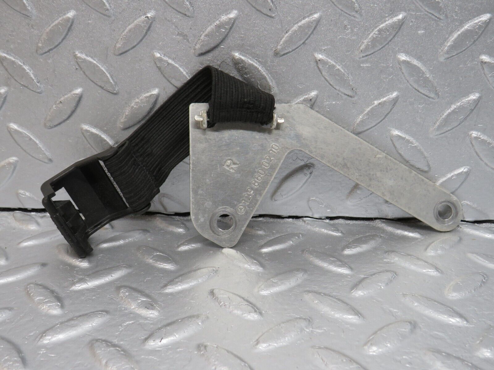 39783 Mercedes-Benz R129 320SL Coupe Wind Deflector Cover Right