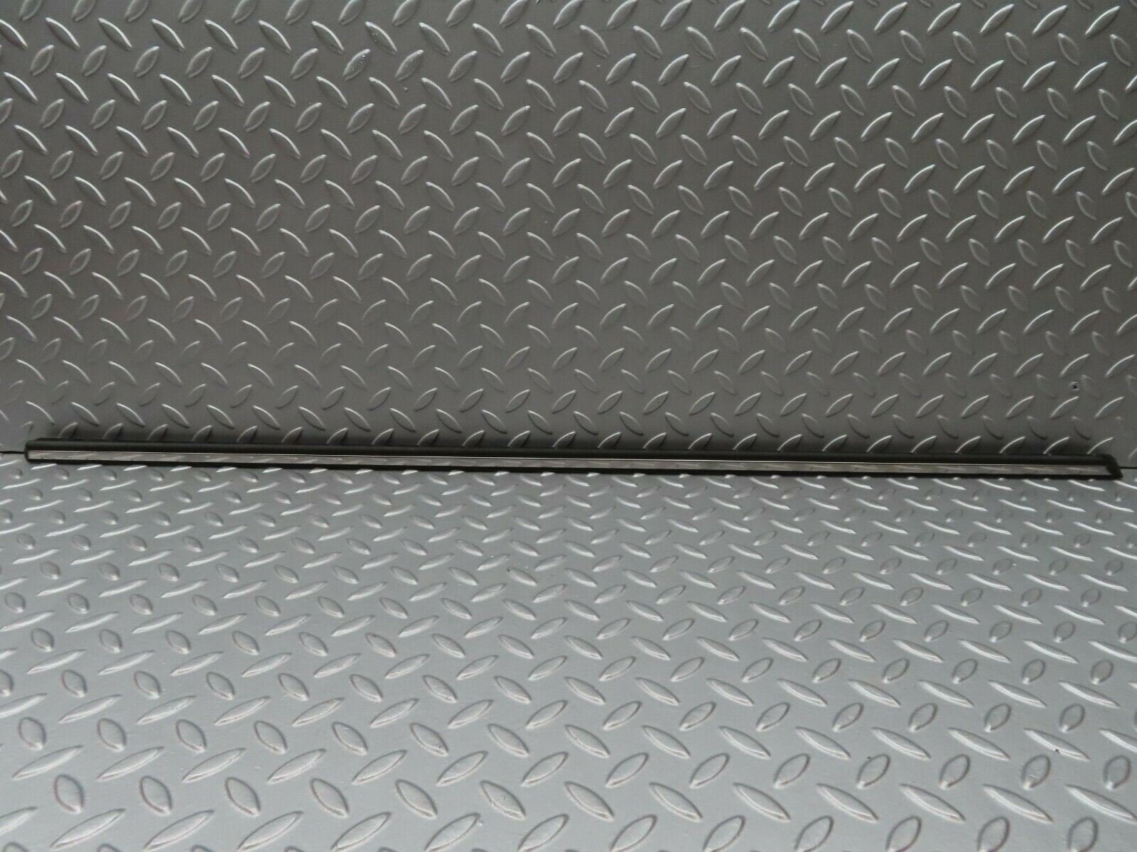 3692 Mercedes-Benz S123 200T Wagon Centre Door Chrome Trim Rear Left