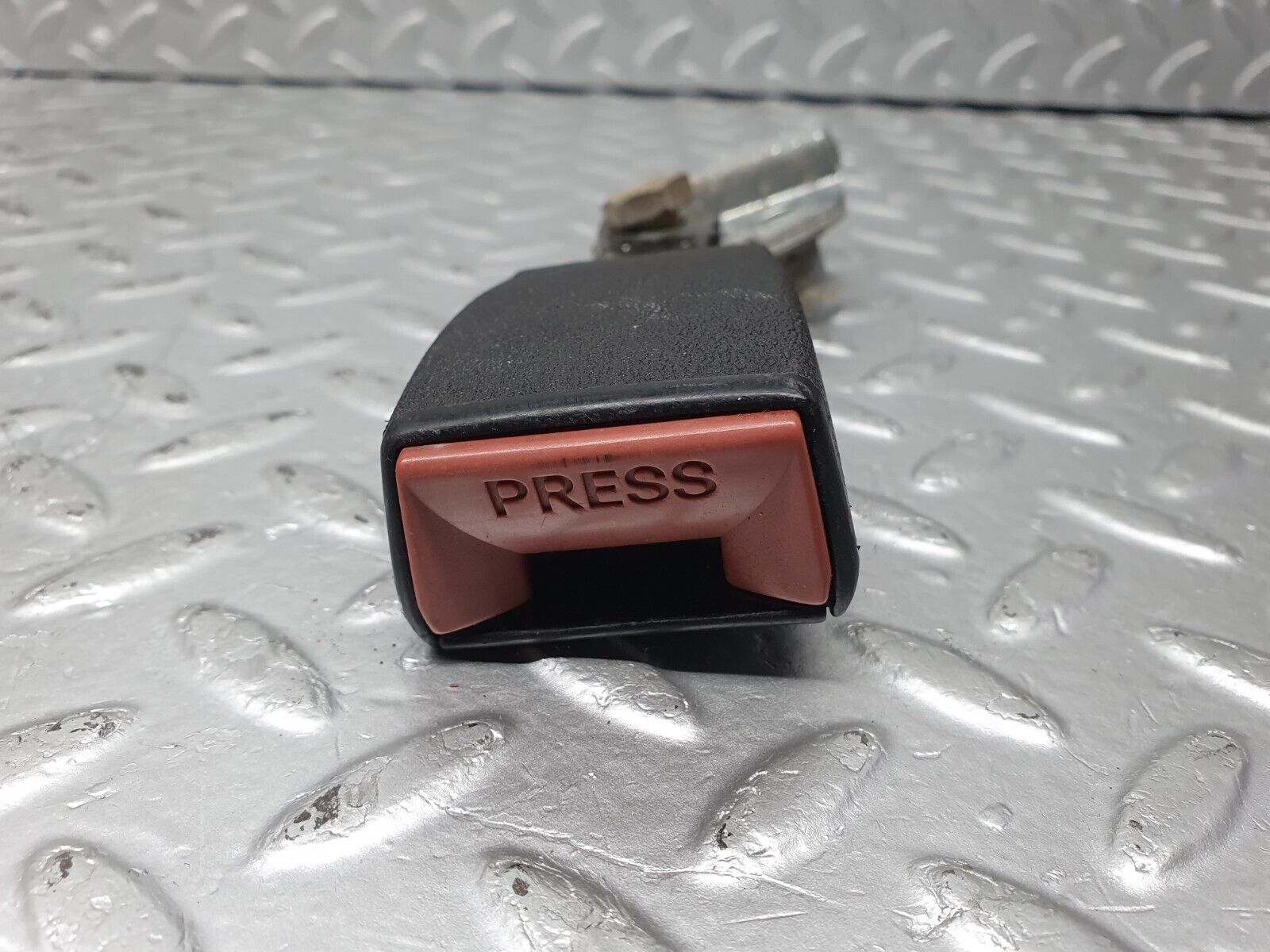 41270 Mercedes-Benz W126 300SE Front Right Seat Belt With Buckle 1268604086 126868001