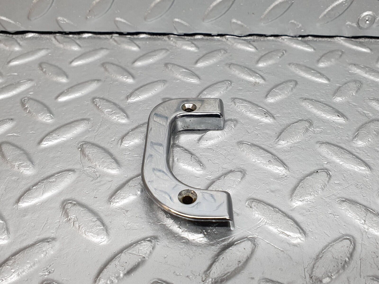 40897 Mercedes-Benz W126 300SE Interior Chrome Door Latch Trim Left 1237230124