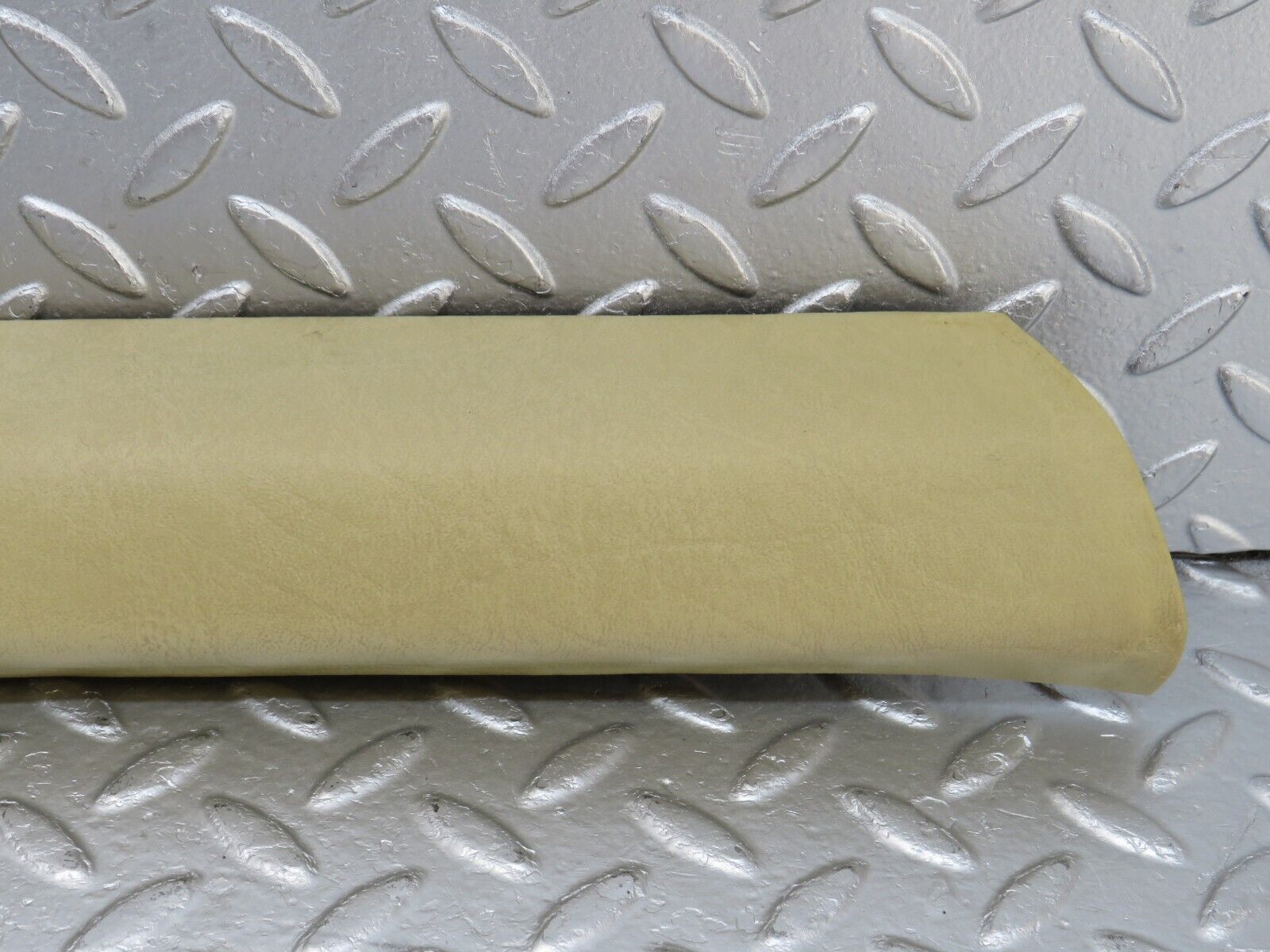 34300 Mercedes-Benz C126 380SEC Coupe A Pillar Cover Right Side Beige