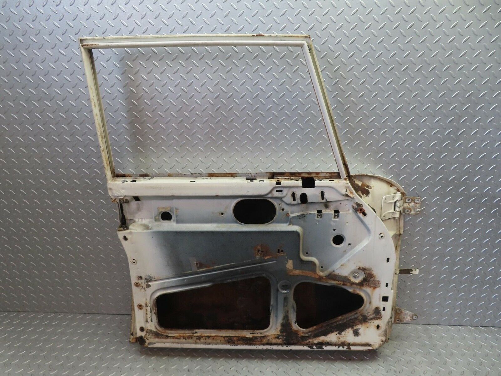 13019 Mercedes-Benz W111 220S Front Left Door