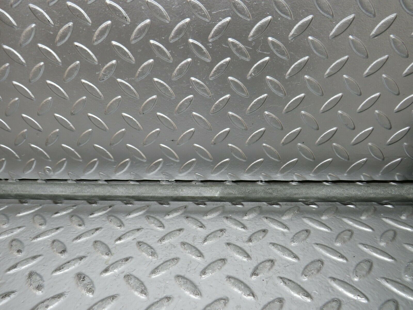 23498 Mercedes-Benz W114 280E Windscreen Wiper Linkage