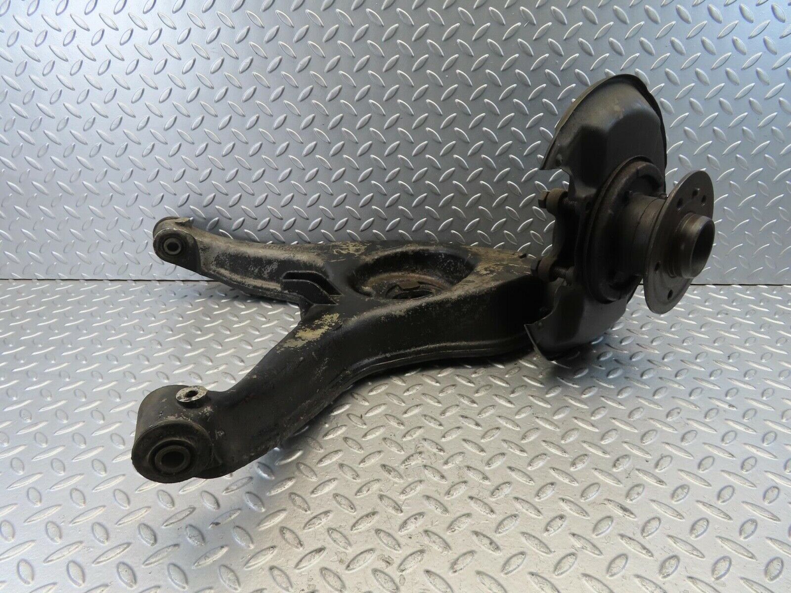 11625 Mercedes-Benz W116 450SE Trailing Arm Control Arm Rear Left 1073521804