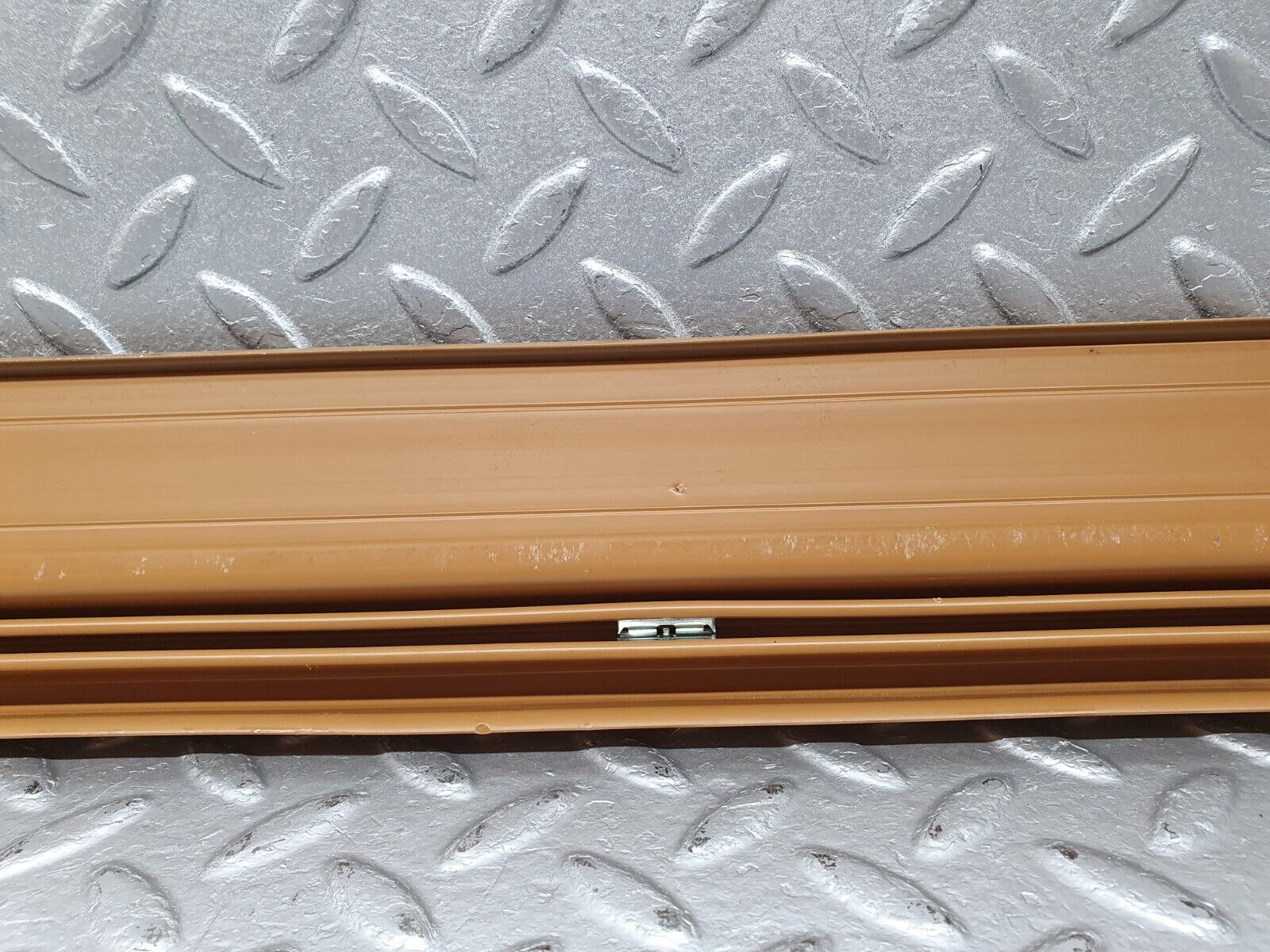 41417 Mercedes-Benz W124 200E Front Right Door Sill Trim Palomino